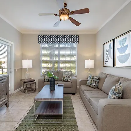 Beautiful Vista Cay Condo, Near I-Drive